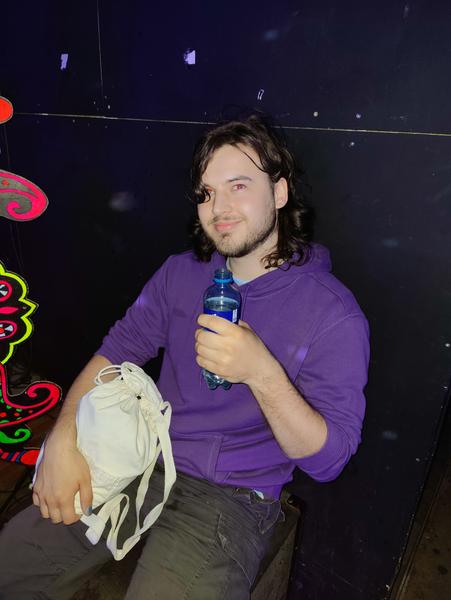 In paars onder blacklight